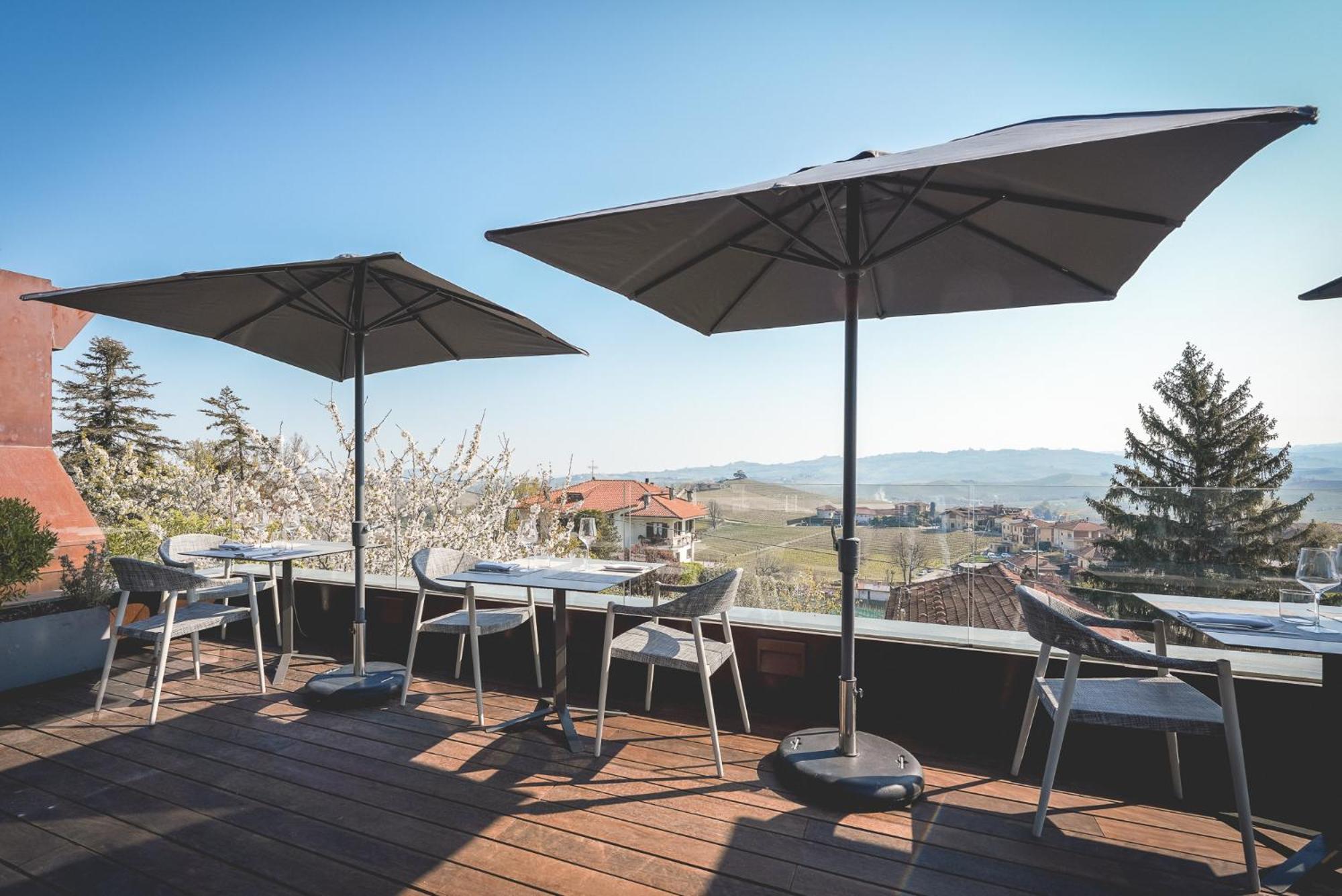 Arborina Relais Hotel La Morra Buitenkant foto